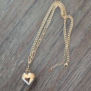 Chic Gold Heart Necklace